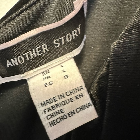 Velvet Bodycon Dress - Picture 3 of 3